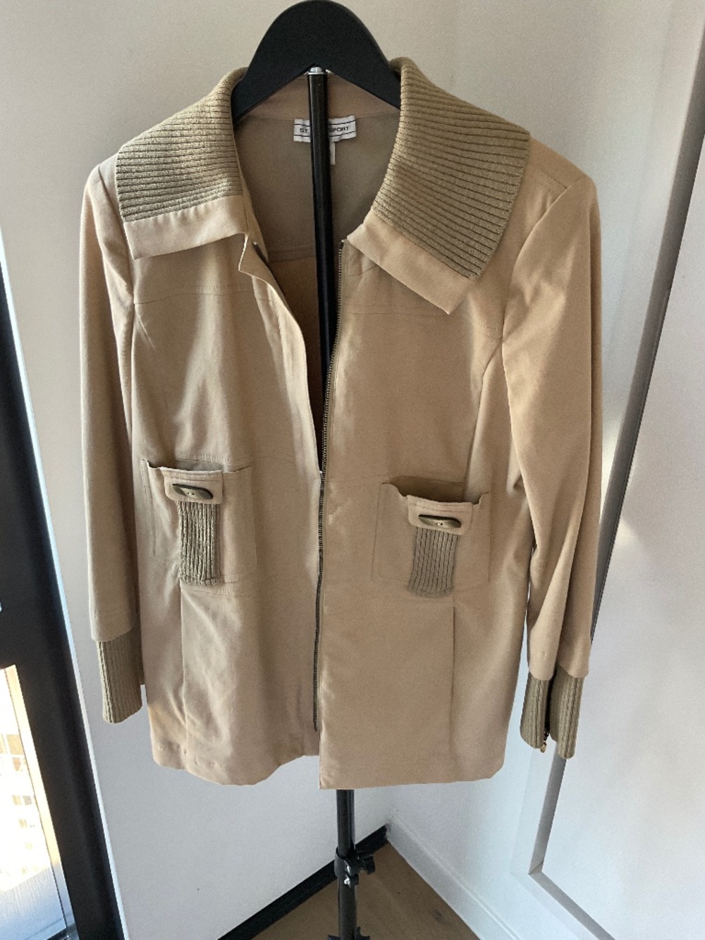 Vintage Stunning St John Tan classic safari Jacket Size Small
